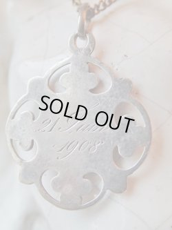 画像3: 【フルールドリスと剣透かし細工】【無原罪の聖母金鍍金】【1908年】フランス・アンティーク＆ヴィンテージメダイ