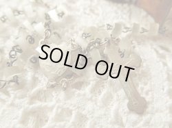 画像17: 【隠し扉聖像付ケース】【ノートルダム頭文字蓋フルールドリス文様】【ロザリオとセット】フランス・アンティーク＆ヴィンテージ聖品