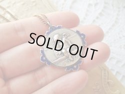 画像8: 【アミアン大聖堂嘆きの天使】【シルバー鍍金一部エナメル】【元ブローチ】フランス・アンティーク＆ヴィンテージメダイ