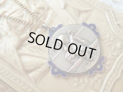 画像5: 【アミアン大聖堂嘆きの天使】【シルバー鍍金一部エナメル】【元ブローチ】フランス・アンティーク＆ヴィンテージメダイ