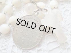 画像7: 【白蝶貝大珠】【白蝶貝レリーフ彫刻クロスと聖母無原罪の御宿り信心会メダイ】フランス・アンティーク＆ヴィンテージロザリオ