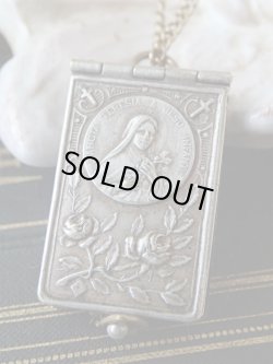 画像2: 【小さき花の聖テレーズ】【ブック型メダイ】フランス・アンティーク＆ヴィンテージメダイ