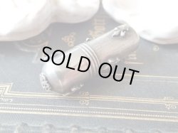 画像6: 【ミニ聖母像入りフルールドリス文様ネジ式ケース】【ルルドの聖母ND頭文字】フランス・アンティーク＆ヴィンテージ聖品