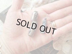 画像14: 【ミニ聖母像入りフルールドリス文様ネジ式ケース】【ルルドの聖母ND頭文字】フランス・アンティーク＆ヴィンテージ聖品