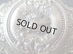 画像10: 【ルイ12世紋章王冠とヤマアラシ】【ガーランド様式】【ミラー付ミニパウダーケース】フランス・アンティーク＆ヴィンテージ品