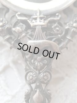 画像7: 【アンヌ・ド・ブルターニュ紋章王冠とエルミーヌ】【フルールドリスと花植物透かし細工手鏡】フランス・アンティーク＆ヴィンテージ品