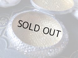 画像6: 【ノートルダム頭文字NDモノグラム】【三位一体クローバー柄ピルケース】フランス・アンティーク＆ヴィンテージ品