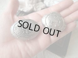 画像12: 【ノートルダム頭文字NDモノグラム】【三位一体クローバー柄ピルケース】フランス・アンティーク＆ヴィンテージ品