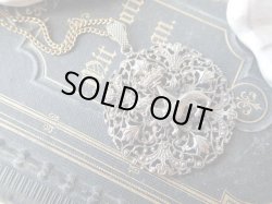 画像7: 【アンヌ・ド・ブルターニュ紋章王冠とエルミーヌ（白オコジョ）】【アラベスク透かし細工大判ペンダントトップ】フランス・アンティーク＆ヴィンテージ品