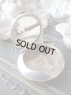 画像3: 【ミラー付ミニパウダーケース】【スターリングシルバー製1918年バーミンガム】【イニシャル手彫り】イギリス・アンティーク＆ヴィンテージ品