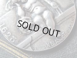 画像7: 【アミアン大聖堂嘆きの天使】【シルバー鍍金】フランス・アンティーク＆ヴィンテージメダイ