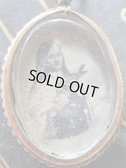 画像9: 【両面ガラス嵌め込みジェムメダイ】【聖テレーズと聖母子白黒写真風ミニご絵嵌め込み】フランス・アンティーク＆ヴィンテージメダイ