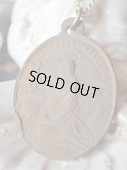 画像2: 【マグダラのマリア】【サントボームの洞窟】【4人の天使に天に運ばれるマグダラのマリア】【銅製】フランス・アンティーク＆ヴィンテージメダイ