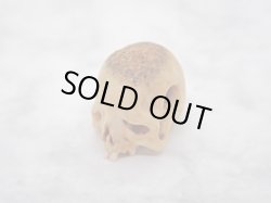 画像2: 【髑髏珠i】【数珠/ブレスレット用横穴タイプミニ髑髏】髑髏作家服部・髑髏根付・提げ物・彫刻・その他髑髏作品