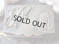 画像3: 【植物レリーフとノートルダム頭文字ND】【スタンプボックス】フランス・アンティーク＆ヴィンテージ品