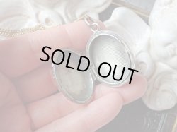 画像10: 【フルールドリスと植物と蜂装飾】【シルバー鍍金ロケット】フランス・アンティーク＆ヴィンテージ品