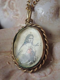 画像5: 【両面ガラス嵌め込みジェムメダイ】【ルルドの聖母】【聖テレーズ】フランス・アンティーク＆ヴィンテージメダイ