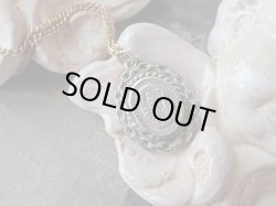 画像2: 【シルバー製チェーン風飾り枠ミニルリケール】【聖遺物】【ルルドの聖母とフルールドリス】フランス・アンティーク＆ヴィンテージ品