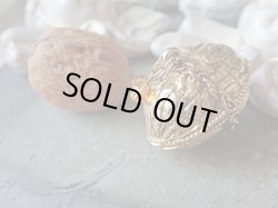 画像2: 【胡桃クルミ型練香水ケース】【マックスファクター】アメリカ・ヴィンテージ品