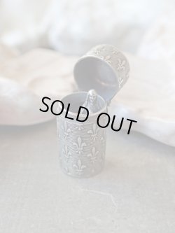 画像2: 【最小サイズ】【フルールドリス文様聖像入りケース】【ルルドの聖母】フランス・アンティーク＆ヴィンテージ聖品