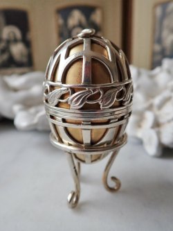 画像3: 【1978年】【透かし枠はめ込み2層構造226/500】【SV925×K24GP】【セント・ジェームス・ハウス・カンパニー】イギリス・ヴィンテージイースターエッグ