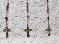 他ロザリオとの比較（中央です）