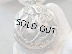 画像9: 【19世紀末から20世紀初頭】【アールヌーヴォー】【猛禽類と芍薬のポルトルイドール】フランス・アンティーク＆ヴィンテージ品