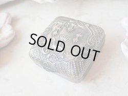 画像12: 【アンヌ・ド・ブルターニュ紋章エルミーヌとエルミーヌ・プラン】【プードリエール（パウダーケース）】フランス・アンティーク＆ヴィンテージ品