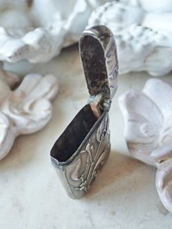 画像9: 【1900年代初期ヴェスタケース】【シルバー製】【ヤドリギ】フランス・アンティーク＆ヴィンテージ品