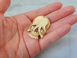 画像11: 【店主コレクション放出品2】髑髏ペンダントトップ/根付【象嵌目髑髏】牙製 髑髏作家服部・髑髏根付・提げ物・彫刻・その他髑髏作品