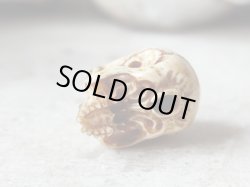 画像10: 【店主コレクション放出品9】髑髏根付・ペンダントトップ【下顎無し髑髏貫通横穴タイプ数珠/ブレスレット用】牙製 髑髏作家服部・髑髏根付・提げ物・彫刻・その他髑髏作品