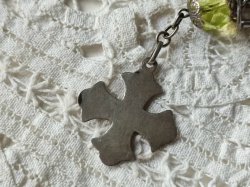 画像8: 【大粒ウランガラス珠の1連ロザリオブレスレット】【1900年代初頭】【総シルバーパーツ＆総花座付珠】フランス・アンティーク＆ヴィンテージロザリオ