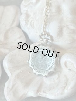 画像4: 【19世紀末】【ミニチュアサイズのシルバー製ロケット】【懐中時計風デザイン】フランス・アンティーク＆ヴィンテージ品