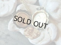 画像8: 【19世紀末】【ミニチュアサイズのシルバー製ロケット】【懐中時計風デザイン】フランス・アンティーク＆ヴィンテージ品