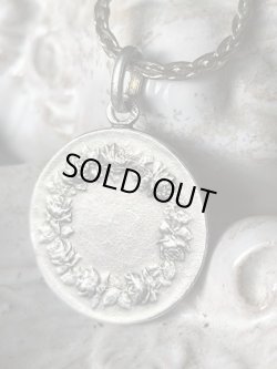 画像9: 【トリカール作】【サントボームの洞窟で祈るマグダラのマリア】フランス・アンティーク＆ヴィンテージメダイ