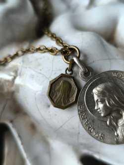 画像4: 【マグダラのマリアメダイ大小2個セット】【サントボーム巡礼記念品】フランス・アンティーク＆ヴィンテージメダイ