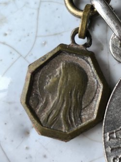 画像6: 【マグダラのマリアメダイ大小2個セット】【サントボーム巡礼記念品】フランス・アンティーク＆ヴィンテージメダイ