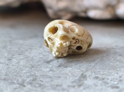 画像10: 【店主コレクション放出品11】【下顎無髑髏】【数珠用3m横穴】牙製 髑髏作家服部・髑髏根付・提げ物・彫刻・その他髑髏作品