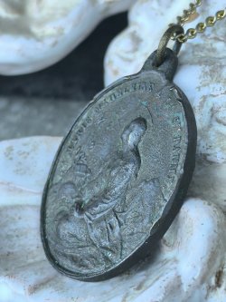 画像7: 【マグダラのマリア】【サントボームの洞窟】【4人の天使に天に運ばれるマグダラのマリア】フランス・アンティーク＆ヴィンテージメダイ