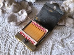 画像8: 【アンヌ・ド・ブルターニュ紋章エルミーヌ】【20世紀初頭マッチケース】フランス・アンティーク品