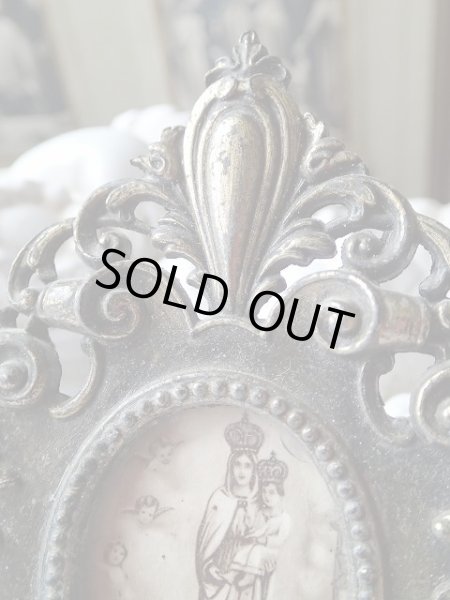 画像4: 【ロココ調装飾枠額装セピアカラーミニご絵】【聖母子とプッティたち】イタリア・アンティーク＆ヴィンテージ聖品 (4)