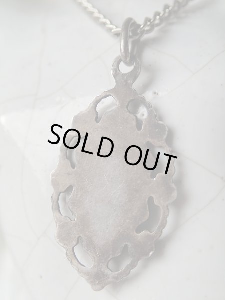 画像3: 【シルバー小花柄透かし縁】【無原罪の聖母】フランス・アンティーク＆ヴィンテージメダイ (3)