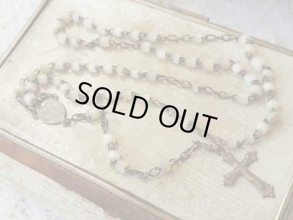 画像14: 【隠し扉聖像付ケース】【ノートルダム頭文字蓋フルールドリス文様】【ロザリオとセット】フランス・アンティーク＆ヴィンテージ聖品 (14)