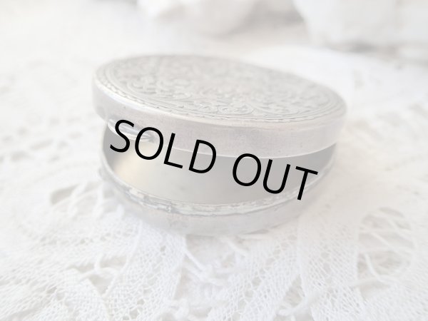 画像2: 【植物文様隠れグリフォンパウダーケース】【インチヂオーネ】イタリア・アンティーク＆ヴィンテージ品 (2)