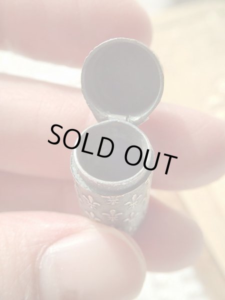 画像9: 【フルールドリス文様ケースミニ】【ルルドの聖母像】フランス・アンティーク＆ヴィンテージ聖品 (9)