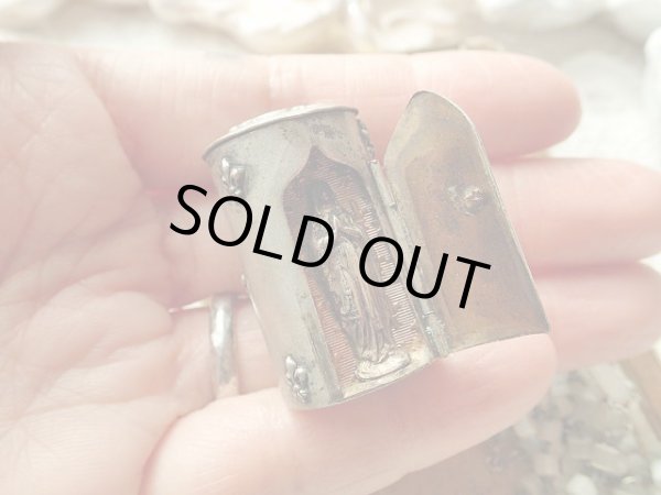 画像12: 【隠し扉聖像付ケース】【ノートルダム頭文字蓋フルールドリス文様】【ロザリオとセット】フランス・アンティーク＆ヴィンテージ聖品 (12)