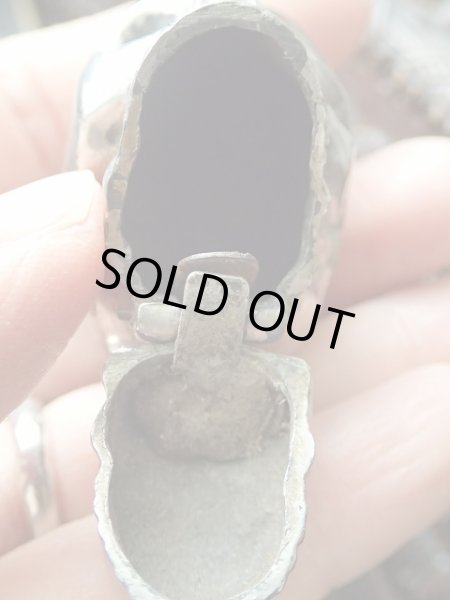 画像13: 【メメントモリ】【髑髏・スカル・ヴェスタ・マッチケース】【Alexアレックス】イギリス・アンティーク＆ヴィンテージ品 (13)