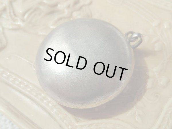 画像9: 【シルバー製バチカン付円形ロザリオケース】【聖母の被昇天】イタリア・アンティーク＆ヴィンテージ聖品 (9)