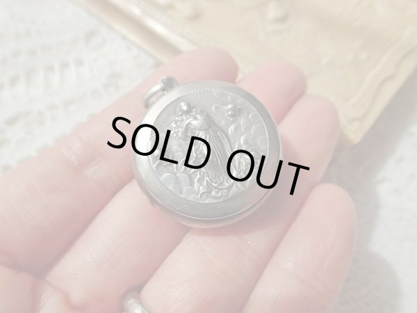 画像10: 【シルバー製バチカン付円形ロザリオケース】【聖母の被昇天】イタリア・アンティーク＆ヴィンテージ聖品 (10)