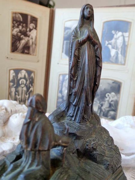 画像10: 【ルルドの聖母オルゴール】【カトリック聖歌ルルドの聖母あめのきさき】フランス・アンティーク＆ヴィンテージ聖品 (10)